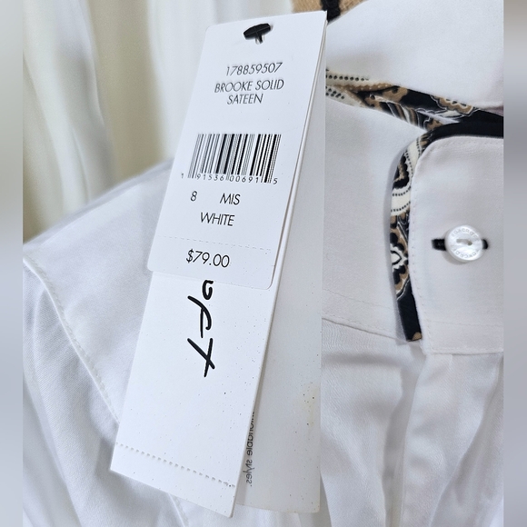 NWT Foxcroft - Blouse – Long Sleeve, White, Wrinkle-Resistant Fabric, Sz 8 - Picture 2 of 6